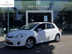 Toyota Auris Hybrid
