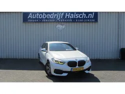 Wit Gebruikt 2021 BMW 118 Hatchback | € 21.950 (Super prijs)