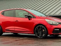Rood Gebruikt 2014 Renault Clio R.S. R.S. Hatchback | € 10.750 (Eerlijke prijs)
