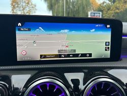 Grijs (metallic) Gebruikt 2021 Mercedes CLA250e Shooting Brake Business Stationwagen | € 25.995 (Goede deal)