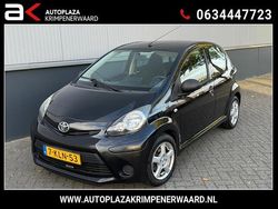Zwart Gebruikt 2013 Toyota Aygo Comfort Hatchback | € 3.999 (Eerlijke prijs)