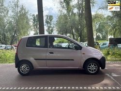 Rood Gebruikt 2005 Daihatsu Cuore Hatchback | € 1.249 (Eerlijke prijs)