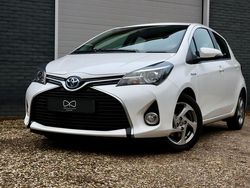 Wit Gebruikt 2016 Toyota Yaris Hybrid Hatchback | € 13.450 (Goede deal)