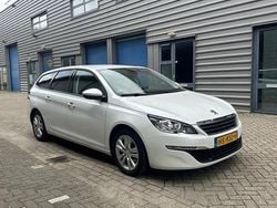 Wit Gebruikt 2015 Peugeot 308 Stationwagen | € 4.495 (Goede deal)