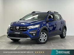 Bleu iron (rqh) Gebruikt 2023 Dacia Sandero Comfort Hatchback | € 17.400 (Eerlijke prijs)
