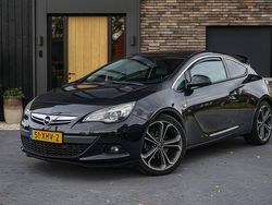 Zwart Gebruikt 2012 Opel Astra Sport Hatchback | € 5.850 (Eerlijke prijs)