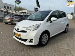 Wit Gebruikt 2012 Toyota Verso-S MPV | € 6.499 (Super prijs)