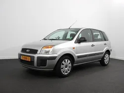 Grijs Gebruikt 2010 Ford Fusion Cool & Sound Edition MPV | € 890 (Super prijs)