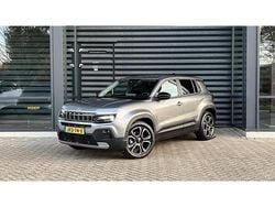 Grijs Nieuw 2025 Jeep Avenger EV Summit SUV | € 36.885 (Eerlijke prijs)