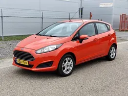 Rood Gebruikt 2014 Ford Fiesta Style Hatchback | € 5.350 (Goede deal)