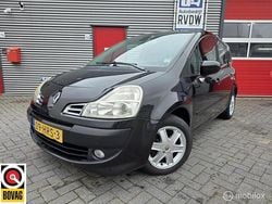 Zwart Gebruikt 2009 Renault Modus Dynamique MPV | € 1.950 (Goede deal)