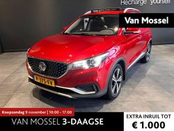 Rood Gebruikt 2021 MG ZS Luxury Sedan | € 16.333 (Eerlijke prijs)