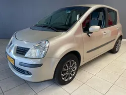 Bruin Gebruikt 2006 Renault Modus MPV | € 1.799 (Eerlijke prijs)