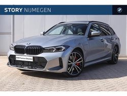 Grijs Gebruikt 2024 BMW 330e Comfort Edition Stationwagen | € 52.450 (Eerlijke prijs)