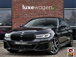 Grijs Gebruikt 2023 BMW 530e M Sport Sedan | € 41.900 (Goede deal)