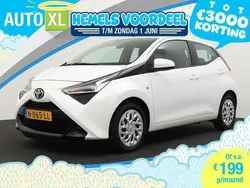 Wit Gebruikt 2021 Toyota Aygo X-play Hatchback | € 12.940 (Iets duurder)