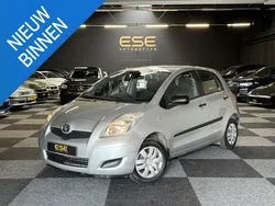 Grijs Gebruikt 2011 Toyota Yaris Hatchback | € 4.995 (Goede deal)