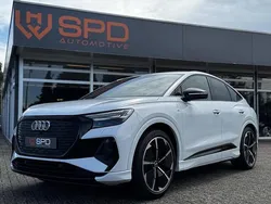Wit, metallic lak Gebruikt 2022 Audi Q4 Sportback e-tron Comfort SUV | € 29.950 (Super prijs)