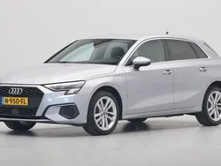 Zilver grijs metallic Gebruikt 2020 Audi A3 Sportback e-tron Sedan | € 23.940 (Super prijs)