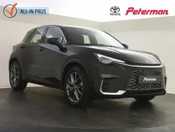 Zwart, metallic lak Gebruikt 2024 Lexus LBX SUV | € 37.899 (Eerlijke prijs)