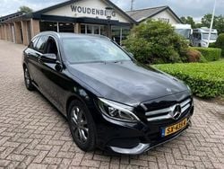 Zwart Gebruikt 2018 Mercedes C180 Avantgarde Stationwagen | € 20.450 (Eerlijke prijs)
