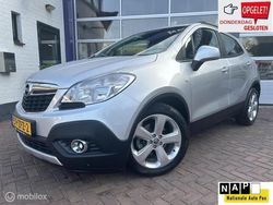 Grijs, metallic lak Gebruikt 2013 Opel Mokka Edition SUV | € 8.999 (Eerlijke prijs)