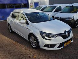 Wit Gebruikt 2018 Renault Mégane IV Luxe | € 9.750