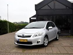 Grijs Gebruikt 2012 Toyota Auris Hybrid Limited Hatchback | € 6.750 (Eerlijke prijs)