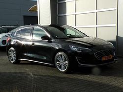 Zwart Gebruikt 2018 Ford Focus Vignale Hatchback | € 12.950 (Iets duurder)