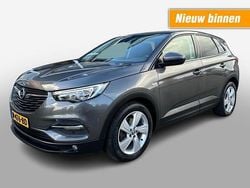 Grijs Gebruikt 2018 Opel Grandland X Innovation SUV | € 15.850 (Eerlijke prijs)