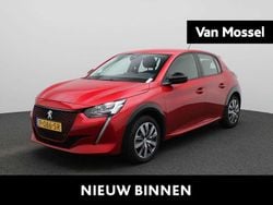 Rood Gebruikt 2022 Peugeot e-208 Active Hatchback | € 14.900 (Goede deal)