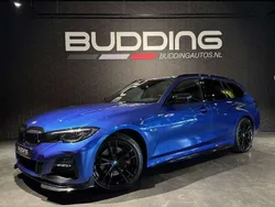 Blauw, metallic lak Gebruikt 2022 BMW 320 M Performance Stationwagen | € 34.950