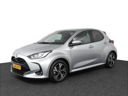 Grijs Gebruikt 2024 Toyota Yaris Hybrid Edition Hatchback | € 24.400 (Eerlijke prijs)