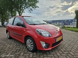 Rood Gebruikt 2008 Renault Twingo Dynamique Hatchback | € 1.499 (Goede deal)