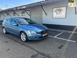 Blauw Gebruikt 2013 Volvo V60 Summum Stationwagen | € 5.299 (Goede deal)