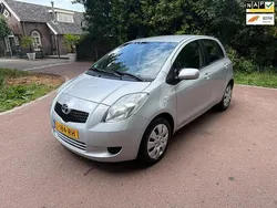 Grijs Gebruikt 2006 Toyota Yaris Terra Hatchback | € 3.149 (Goede deal)