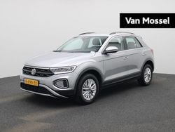 Grijs Gebruikt 2023 VW T-Roc Life SUV | € 21.400 (Goede deal)