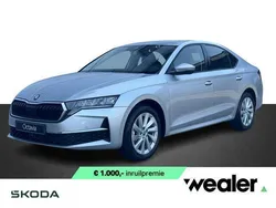 Grijs Nieuw 2024 Skoda Octavia First Edition Hatchback | € 36.440 (Super prijs)