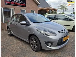 Grijs Gebruikt 2009 Mazda 2 Hatchback | € 2.950 (Eerlijke prijs)