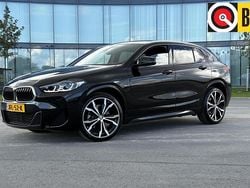 Zwart Gebruikt 2022 BMW X2 Executive SUV | € 32.880 (Eerlijke prijs)