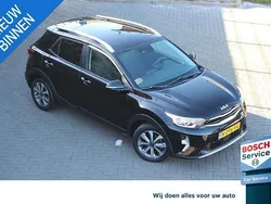 Zwart Gebruikt 2021 Kia Stonic SUV | € 15.950 (Eerlijke prijs)