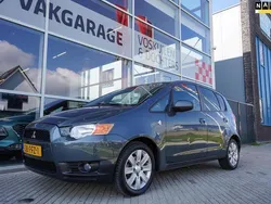 Grijs Gebruikt 2011 Mitsubishi Colt Edition Hatchback | € 3.450 (Eerlijke prijs)