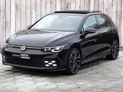 Deep black pearlescent, deep black (zwart metallic) Gebruikt 2021 VW Golf VIII GTE Hatchback | € 29.250 (Iets duurder)