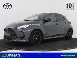 Grijs, metallic lak Nieuw 2025 Toyota Yaris Sport Hatchback | € 36.694 (Eerlijke prijs)