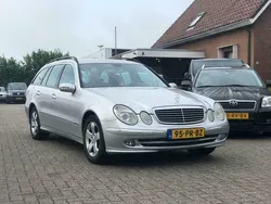 Zilver Gebruikt 2004 Mercedes E270 Avantgarde Stationwagen | € 2.900