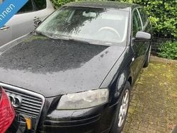 Geel Gebruikt 2005 Audi A3 Sportback Attraction Hatchback | € 2.399 (Goede deal)