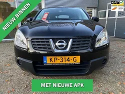 Zwart Gebruikt 2009 Nissan Qashqai Visia SUV | € 7.950 (Eerlijke prijs)