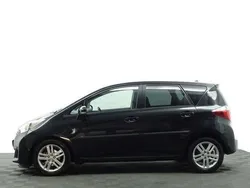 Zwart Gebruikt 2012 Toyota Verso-S MPV | € 9.500 (Duur)