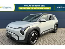 Ivory silver matte Nieuw 2025 Kia EV3 2 SUV | € 42.095 (Eerlijke prijs)