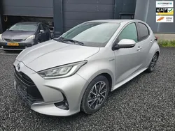 Grijs Gebruikt 2021 Toyota Yaris Style Hatchback | € 19.940 (Goede deal)